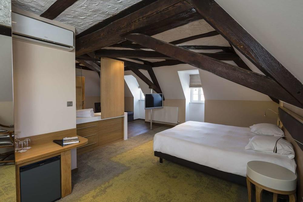 L'auberge Du Cheval Blanc Et Hotel