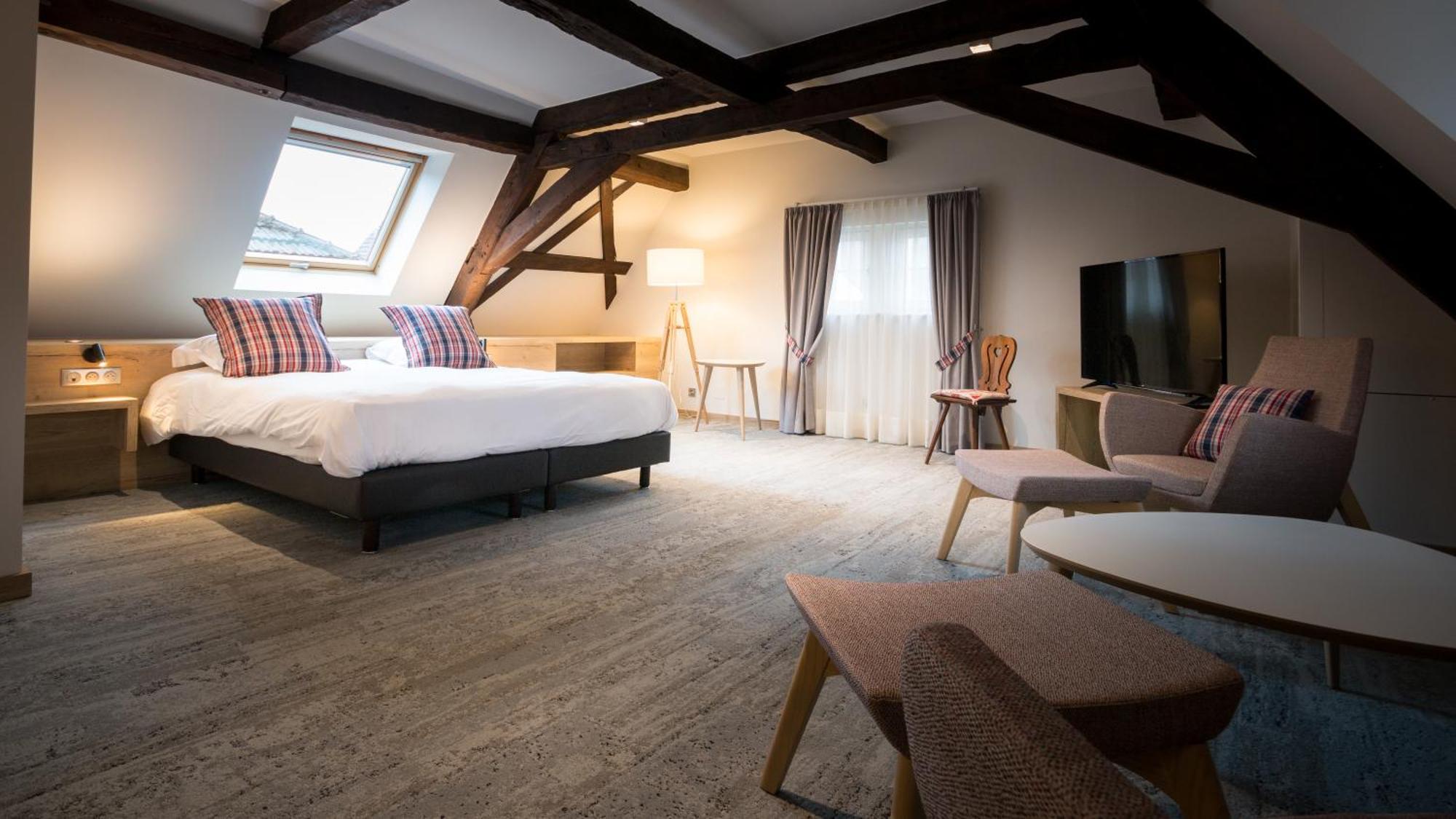 Hotel L'auberge Du Cheval Blanc Et 4*