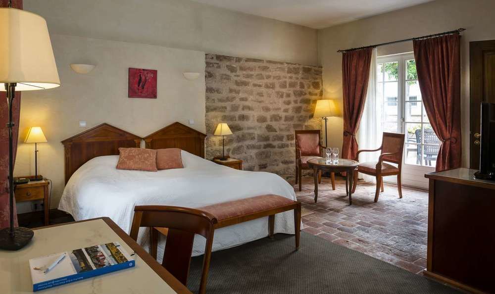 L'auberge Du Cheval Blanc Et Hotel 4*