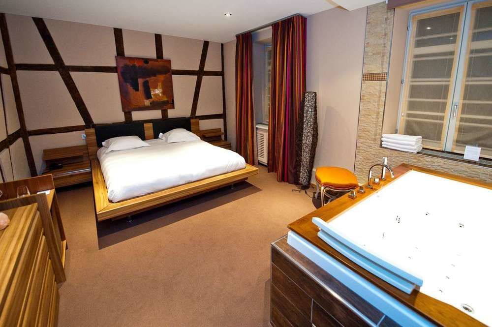 L'auberge Du Cheval Blanc Et 4*
